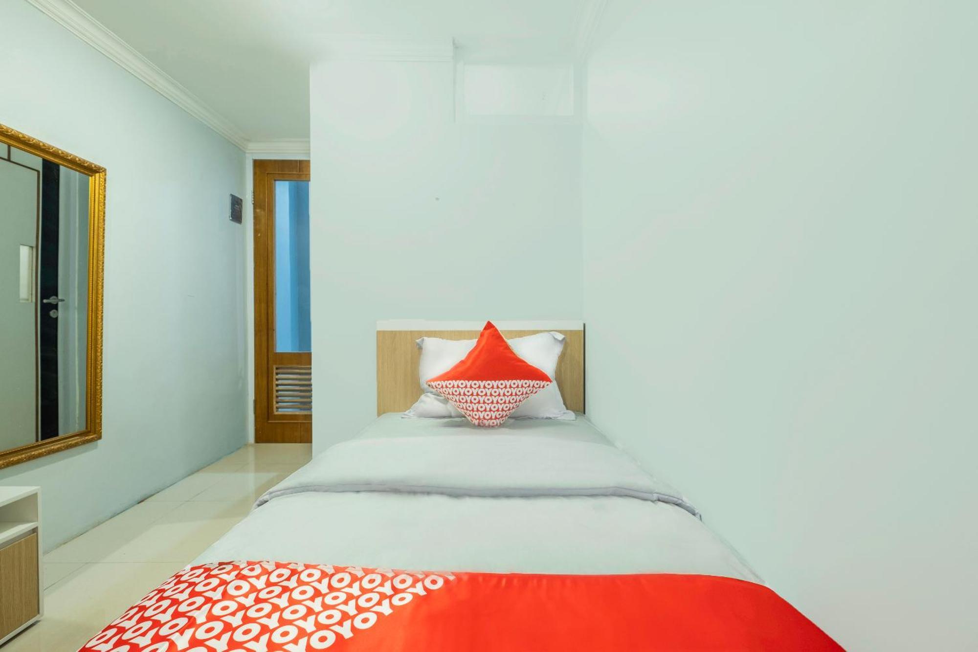 Oyo Living 2195 Al Jazeerah Residence Syariah Бандунг Экстерьер фото