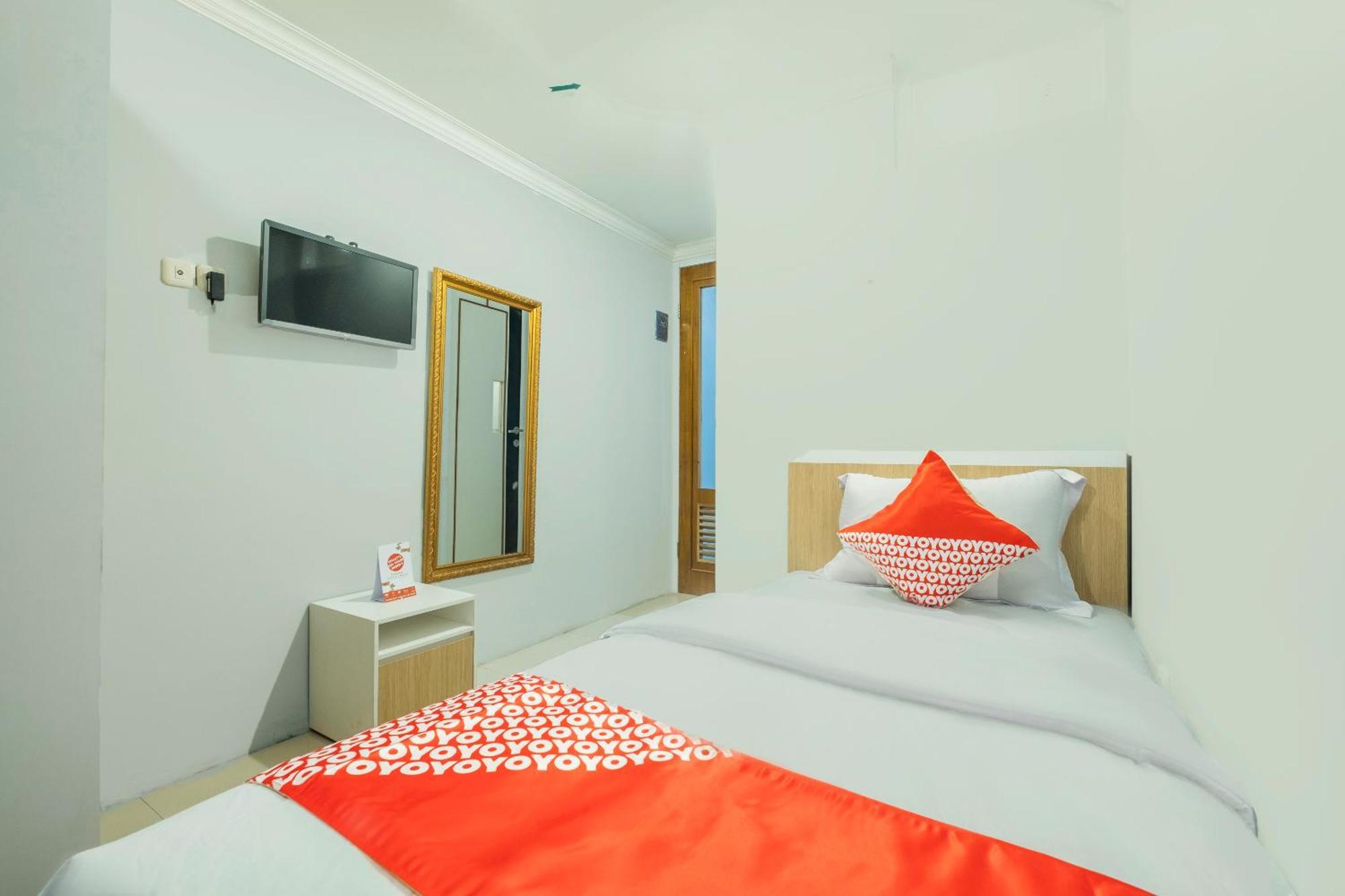 Oyo Living 2195 Al Jazeerah Residence Syariah Бандунг Экстерьер фото